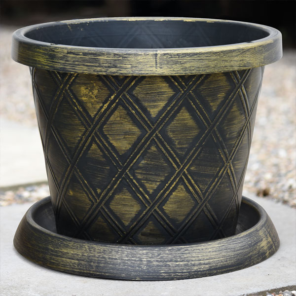 Patio Pot Black and Gold