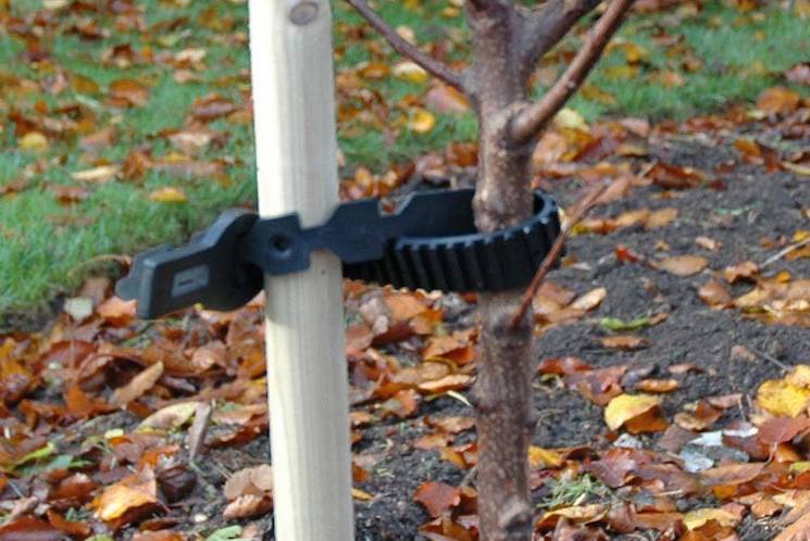 tree stake and tie pack by Van Meuwen